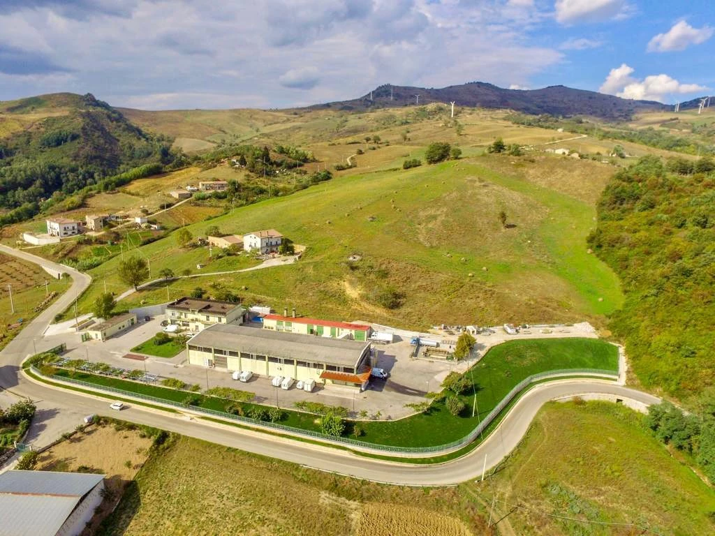 CASEIFICIO FATTORIE LUCANE- CASEIFICIO PRODUZIONE FORMAGGI ARTIGIANALI  E PRODOTTI LUCANI
