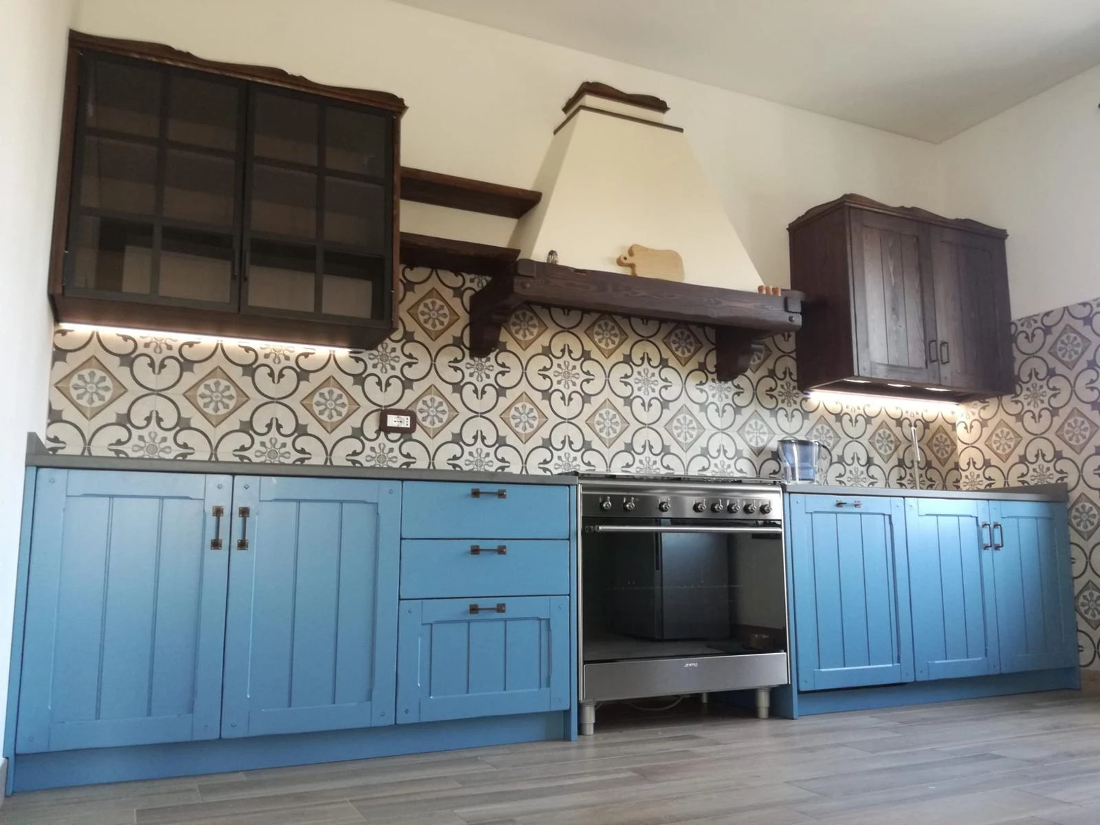ARREDAMENTI FAZION - PROGETTAZIONE E PRODUZIONE ARTIGIANALE DI CUCINE E MOBILI SU MISURA IN LEGNO