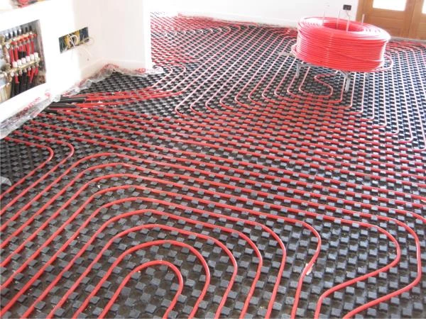 RC TERMOIODRAULICA - IMPIANTI TERMOSANITARI LAVORI DI SCAVO E MOVIMENTO TERRA