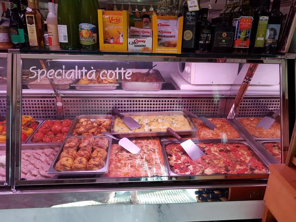 MACELLERIA ROSTICCERIA DA RUDI | VENDITA CARNI FRESCHE GASTRONOMIA E ROSTICCERIA DA ASPORTO