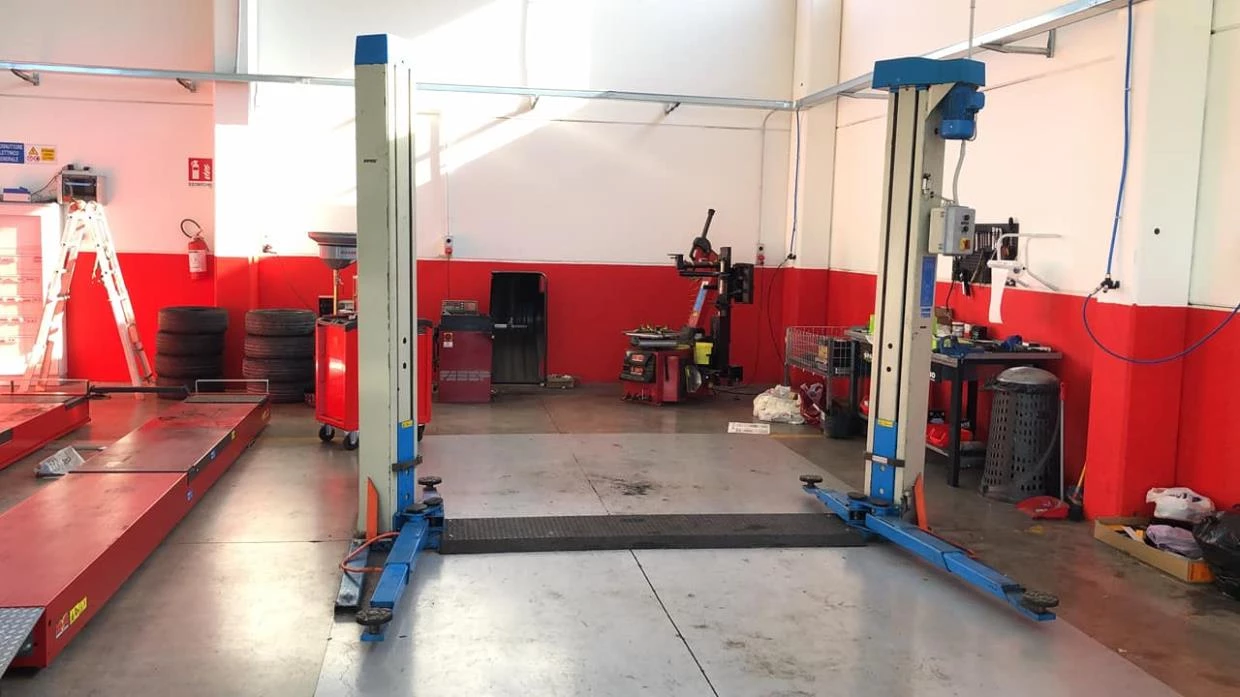 OFFICINA MOTOR POINT - CENTRO REVISIONE AUTO MOTO FURGONI E AUTOCARRI FINO A 35Q