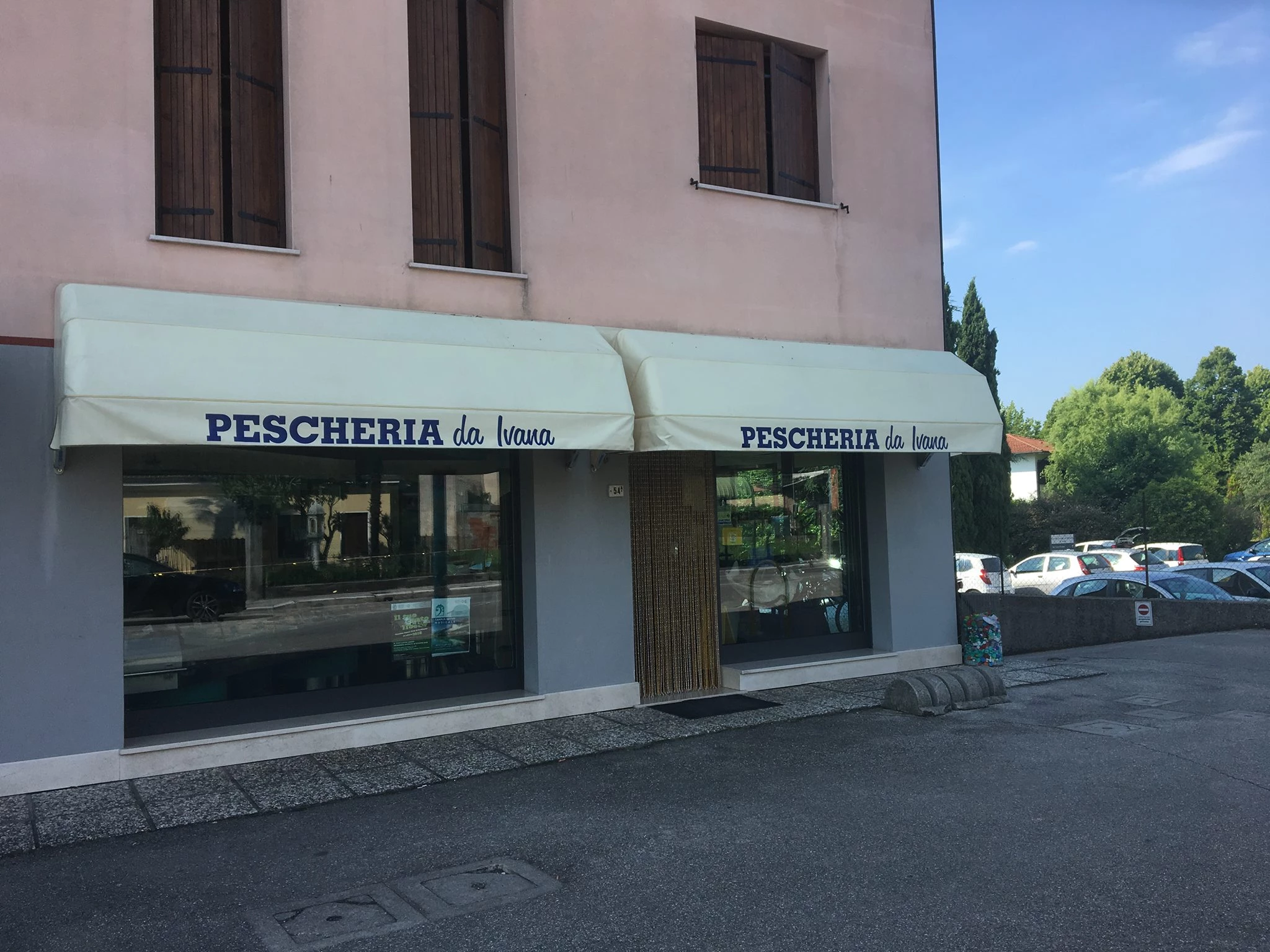 PESCHERIA DA IVANA - PESCHERIA CON PESCE FRESCO DEL GIORNO E CONSEGNA A DOMICILIO