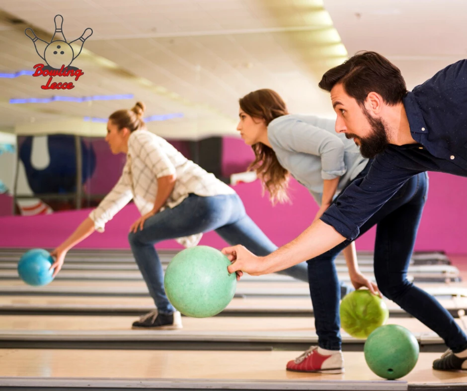 BOWLING CON SALA GIOCHI E SALA BILIARDO - BOWLING STRIKE