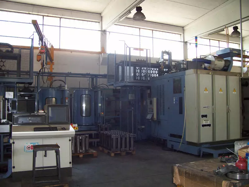 OFFICINA MECCANICA F.LLI CAPREDONI  PROGETTAZIONE E COSTRUZIONE SUPPORTI SPECIALI E SUPPORTI MONOBLOCCO
