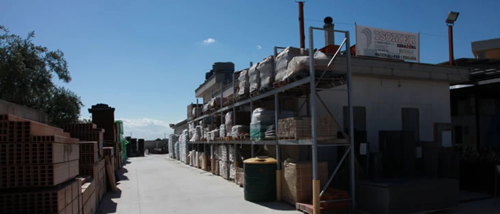 MATERIALI PER LAVORI DI CONSOLIDAMENTO STRUTTURALE E CONSULENZA SUI MATERIALI PER L’EDILIZIA – ISOMER