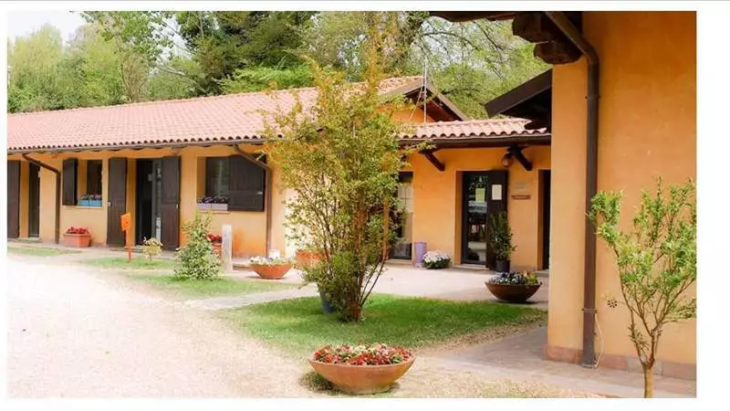 ASILO NIDO - SCUOLA NELLA VECCHIA FATTORIA