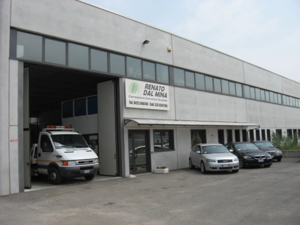 CARROZZERIA DA RENATO - CARROZZERIA AUTO E RIPARAZIONE VEICOLI COMMERCIALI E INDUSTRIALI