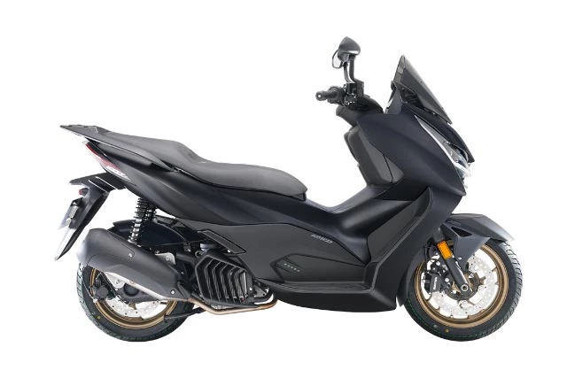 Arnaldo Renda Concessionaria Ufficiale Piaggio Assistenza Tecnica E Officina Piaggio E Vespa