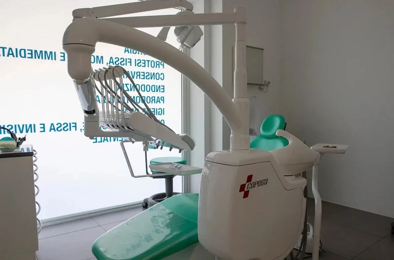 STUDIO ODONTOIATRICO ODONTOIATRIA ESTETICA ZONA MONTEVERDE QUARTIERE VILLA PAMPHILI GIANICOLENSE PORTUENSE - SORRISO ITALIA