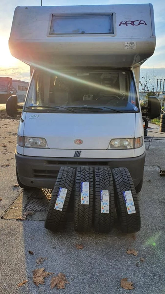 Quali accessori installare su un camper nuovo a Torino?