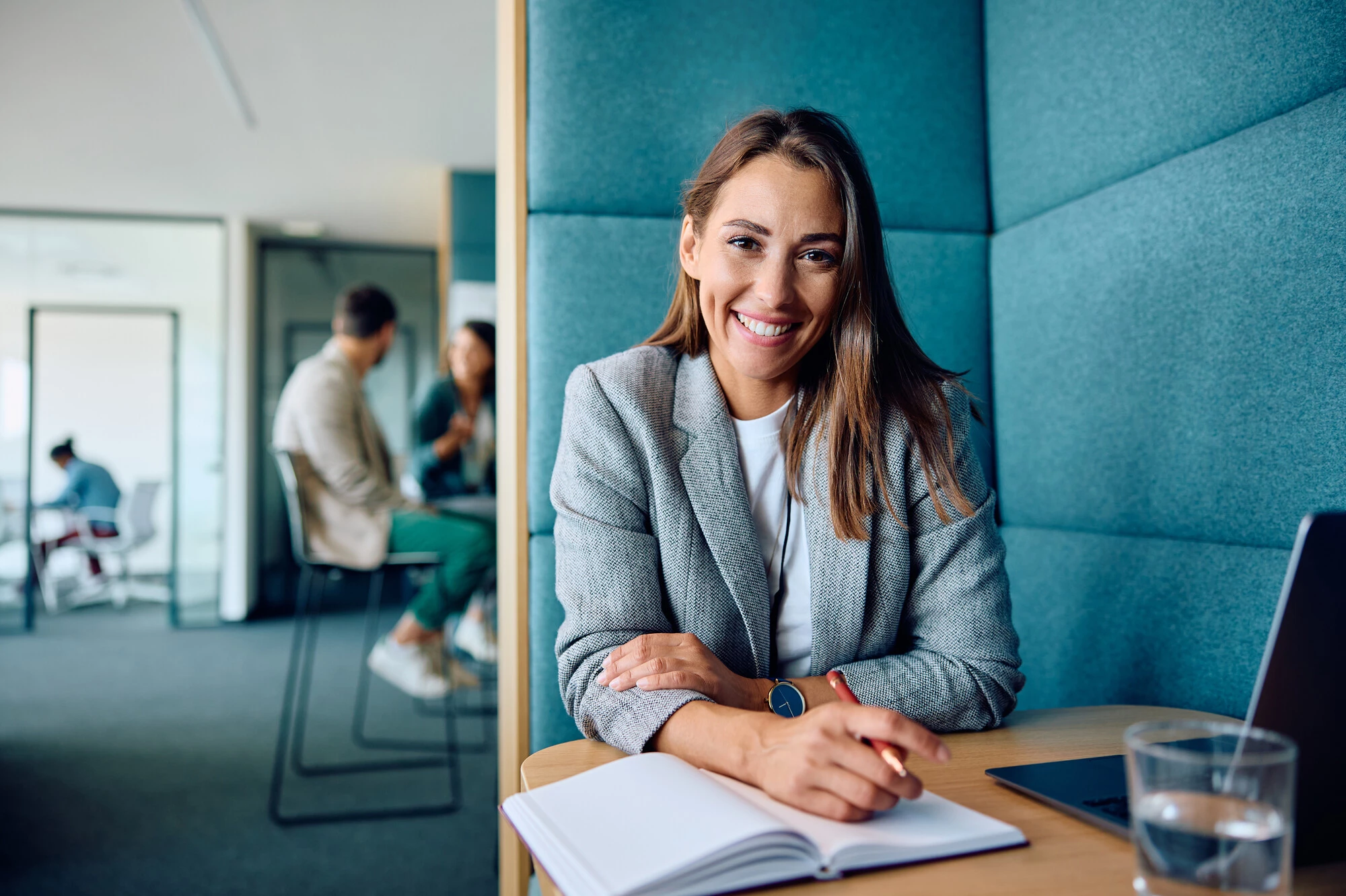CONSULENZE E SERVIZI - GESTIONE BUSTE PAGA PER COLLABORATORI DOMESTICI