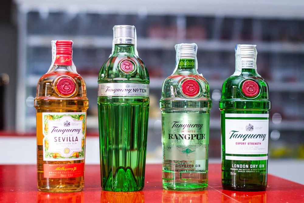 CASTO DRINK - CASH AND CARRY INGROSSO ALIMENTARI ACQUA E BEVANDE