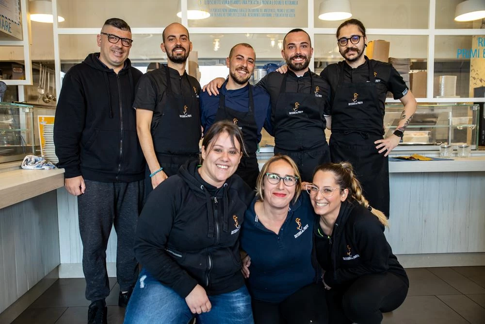 OSTERIA DEL PORTO - OSTERIA CON MENU' DI PESCE E PIATTI DELLA CUCINA PUGLIESE