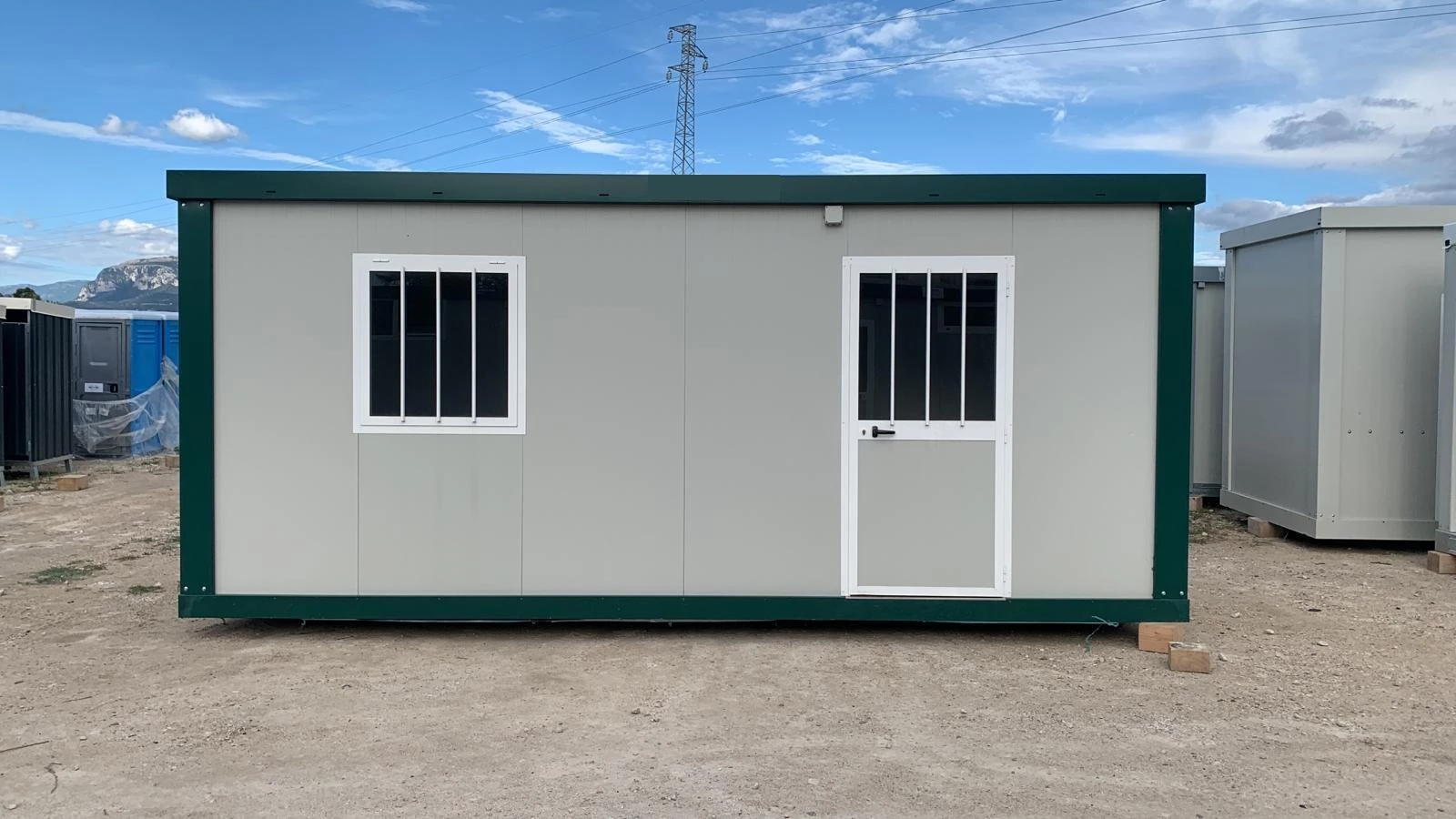 ALLESTIMENTI SPECIALI VENDITA E NOLEGGIO CONTAINER - BARI CONTAINERS