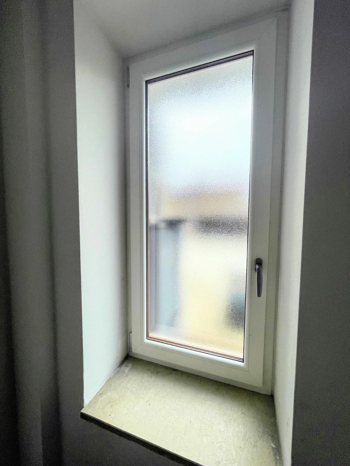 LINEA SERRAMENTI - VENDITA E INSTALLAZIONE  SERRAMENTI E INFISSI IN PVC ALLUMINIO LEGNO E LEGNO ALLUMINIO