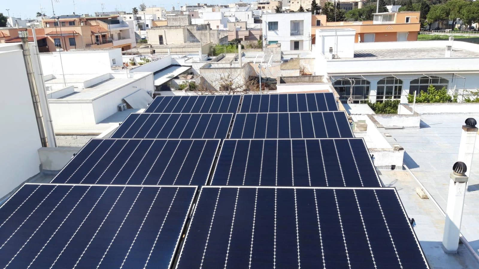 ELETTROIDRAULICA - PROGETTAZIONE INSTALLAZIONE E MANUTENZIONE IMPIANTI IDRICI TERMICI ED ELETTRICI