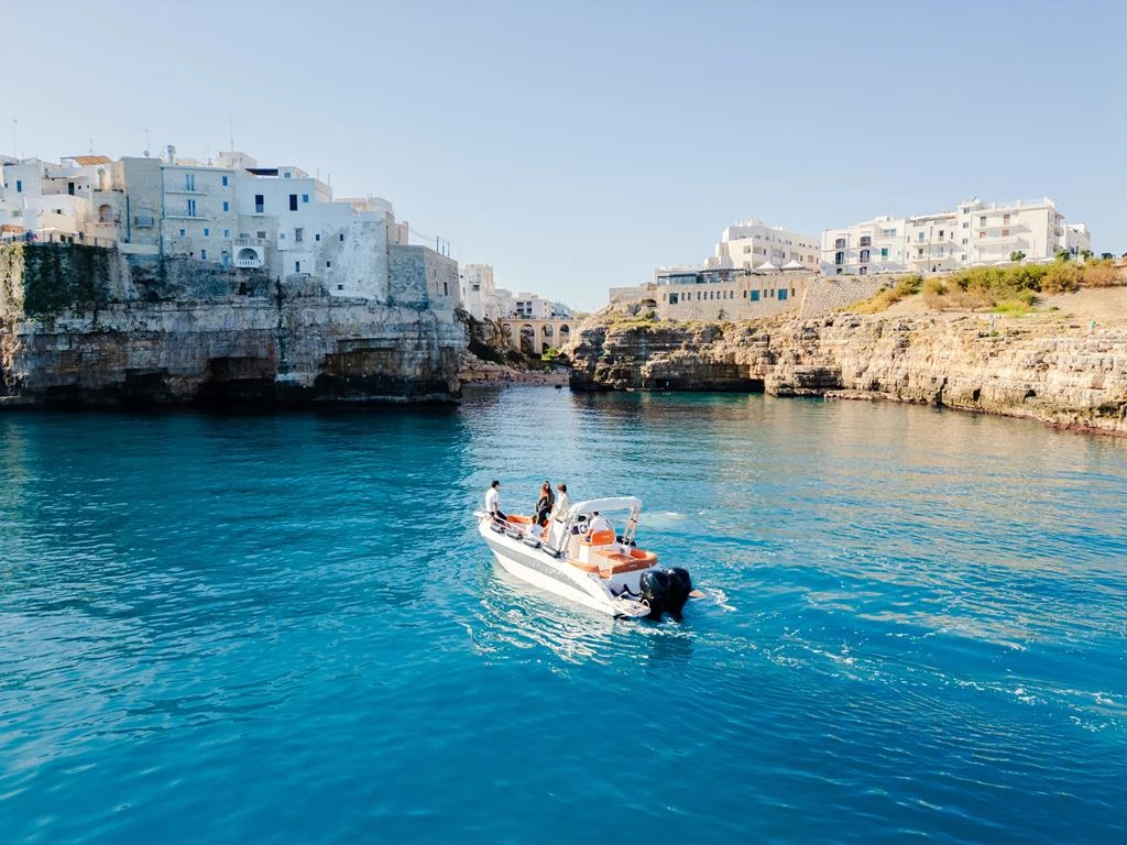 CARMY TOUR ON BOAT - AGENZIA DI TOUR PRIVATI IN BARCA CON SKIPPER