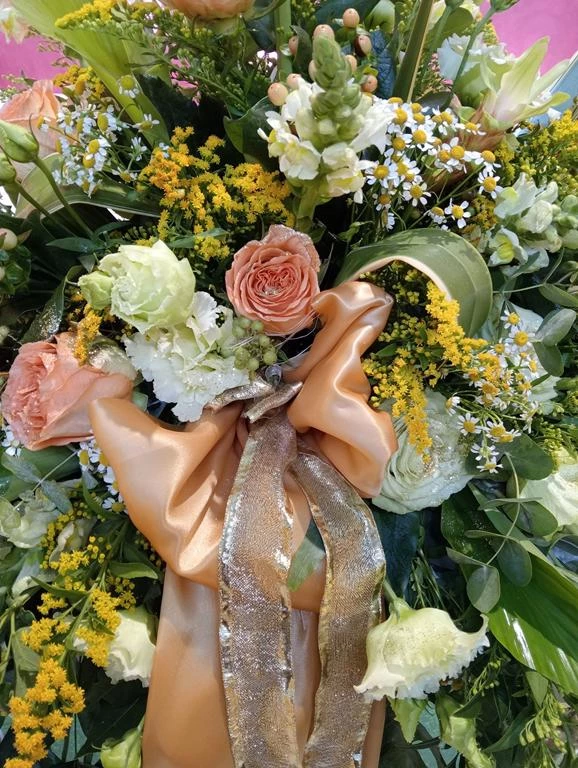 FIORERIA PASQUETTI - FIORISTA CON SERVIZIO INTERFLORA