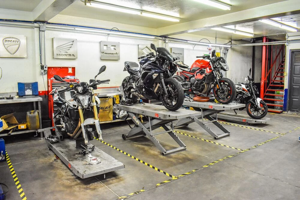 STORE MOTORCYCLE - CONCESSIONARIO MOTO E SCOOTER CON VENDITA NOLEGGIO E ASSISTENZA