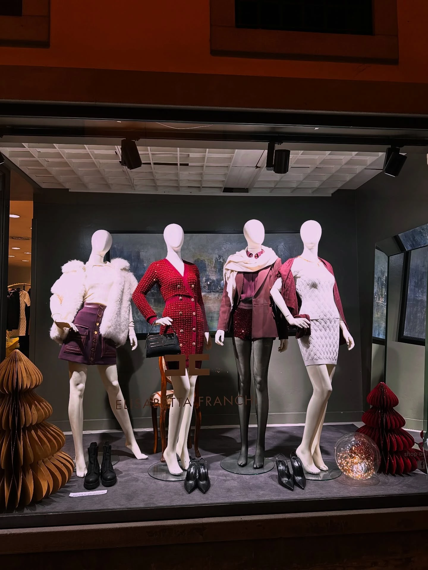 CERDELLI | BOUTIQUE DI MODA UOMO E DONNA CON ATELIER SU MISURA