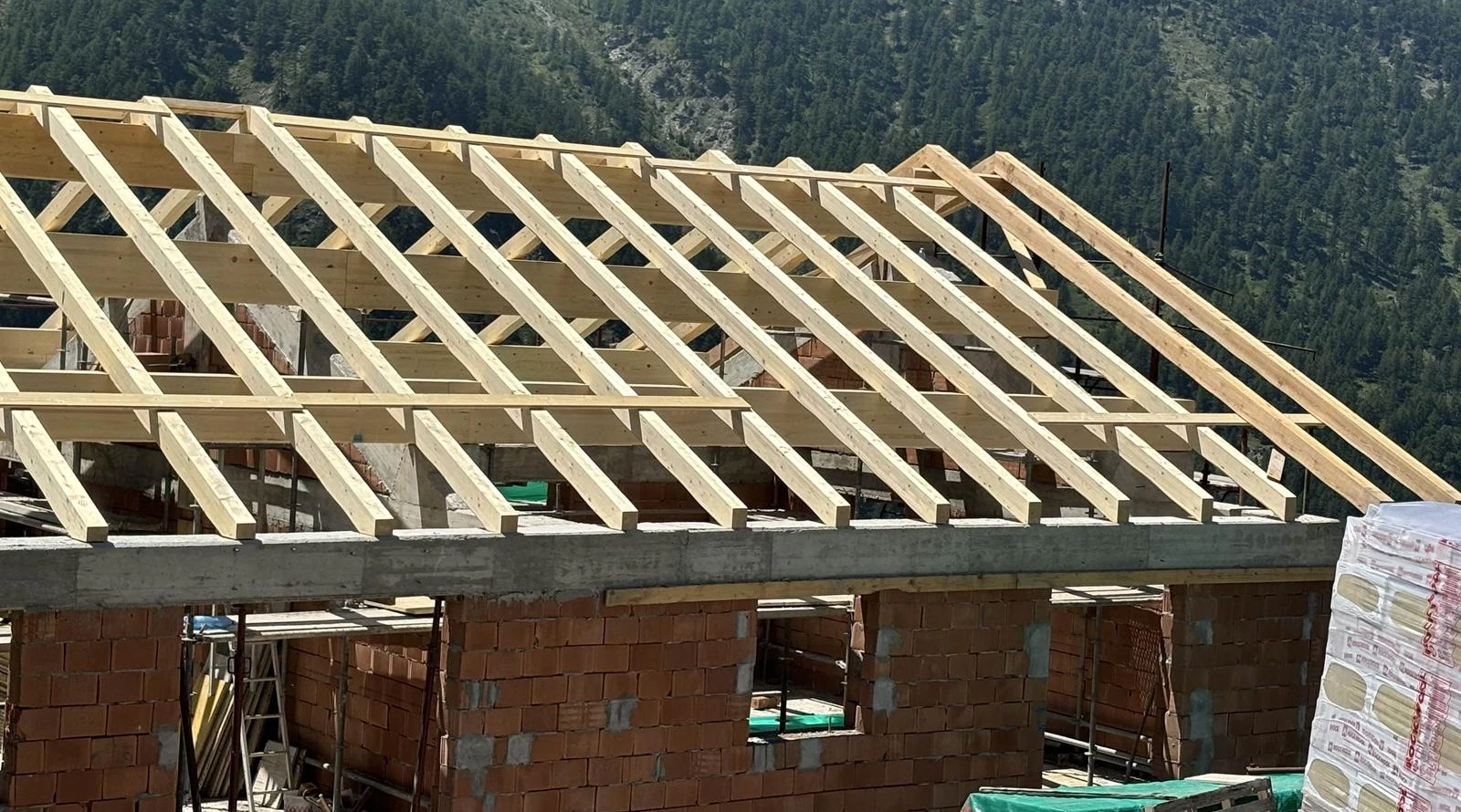 LATTONERIA EDILE E LAVORI DI COPERTURA GRONDAIE E PLUVIALI | RAMELLA FABIO