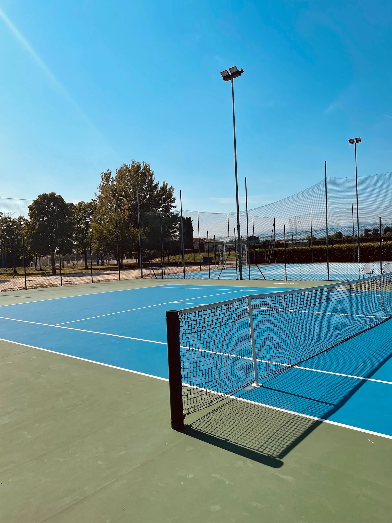 GOOD GAME SPORTING CENTER | CENTRO SPORTIVO CON CAMPI DA TENNIS E CALCETTO CORSI DI TENNIS PER ADULTI E BAMBINI