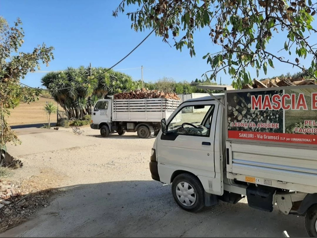 Legna da ardere provincia Sassari: Consegna a domicilio - SORO LEGNA