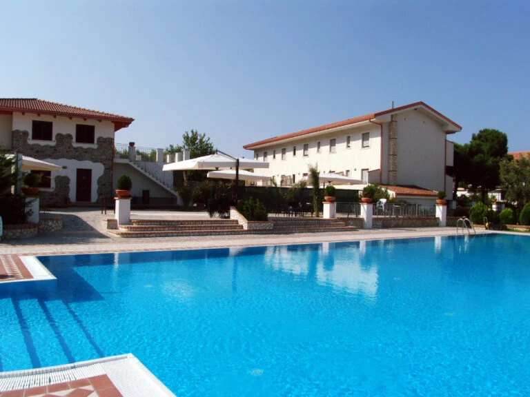 HOTEL GAUDIO - HOTEL 3 STELLE CON PISCINA RISTORANTE E SPIAGGIA PRIVATA SULLA COSTA TIRRENICA CALABRESE
