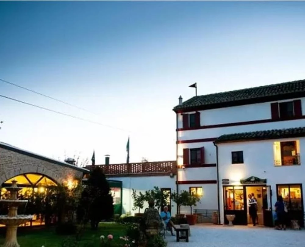 ENOTECA CIPOLLA D'ORO - VENDITA DIRETTA E SHOP ONLINE VINI LIQUORI DISTILLATI