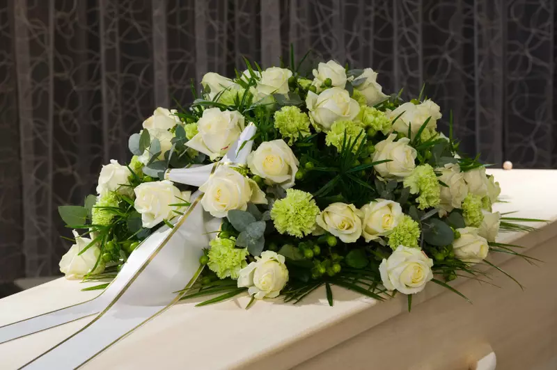 AGENZIA FUNEBRE E FIORICOLTURA GIORGIO TESTA  SERVIZI FUNEBRI COMPLETI