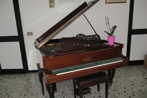 SCUOLA DI MUSICA - EDUCATIVE SCHOOL OF MUSIC - 1