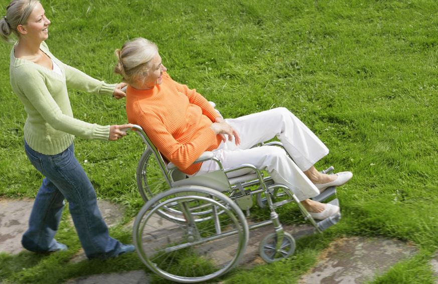 Assistiamo H24 Assistenza Per Anziani E Disabili Assistenza Socio Sanitaria E Infermieristica A Domicilio H24 - 1