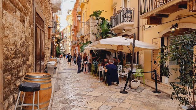 La Tana Del Polpo Trattoria Di Mare Ristorante Di Pesce Fresco In Centro A Bari Vecchia - 1