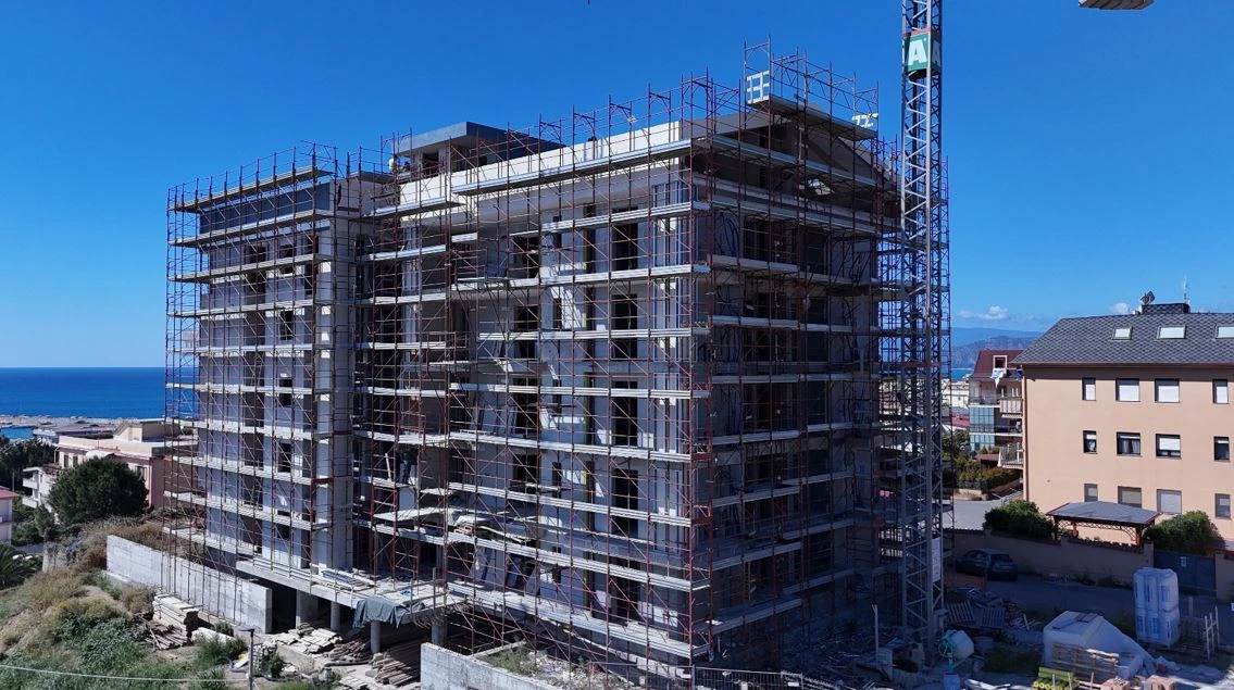 At Costruzioni Civili Residenziali E Impresa Edile - 1