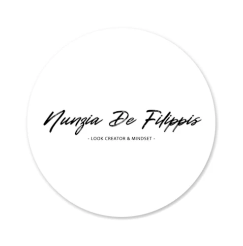 NUNZIA DE FILIPPIS - CONSULENTE DI IMMAGINE PROFESSIONISTA LOOK CREATOR & MINDSET